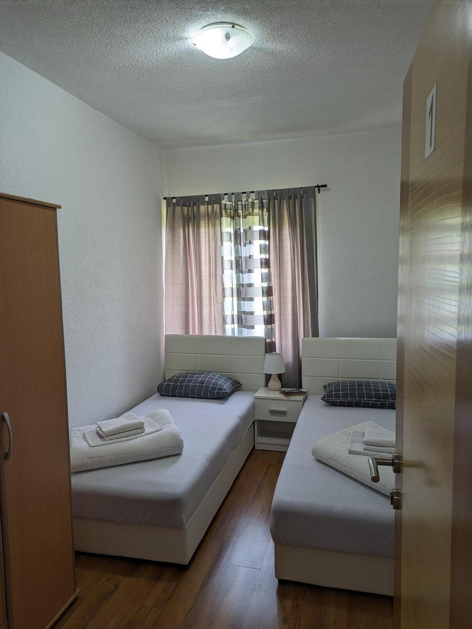 Vacation Home Keskic Velika Gata المظهر الخارجي الصورة